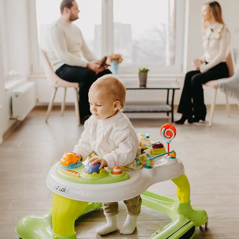 Walker with activity center Coccolle Arlo Pink