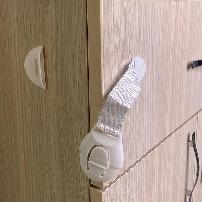 Set protectii Coccolle usi/sertare autoadezive